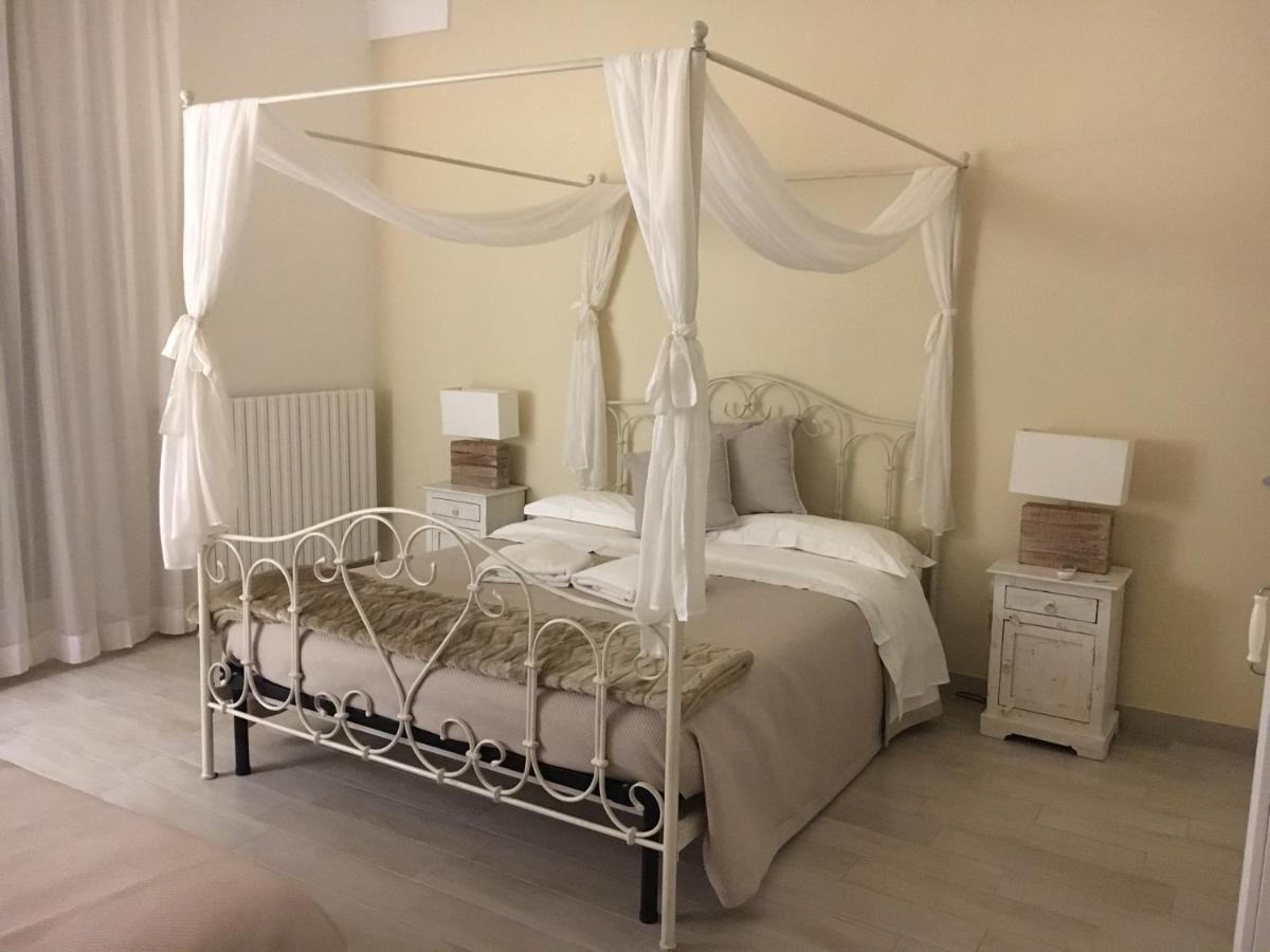 Bed and Breakfast Ai Raggi Di Sole Лечче Экстерьер фото