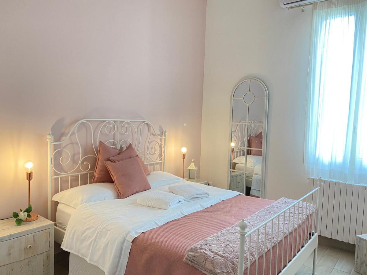 Bed and Breakfast Ai Raggi Di Sole Лечче Экстерьер фото